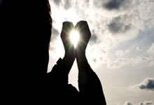 💪🏻最年轻首发!利物浦16岁小将恩古莫哈将迎来一线队首秀.